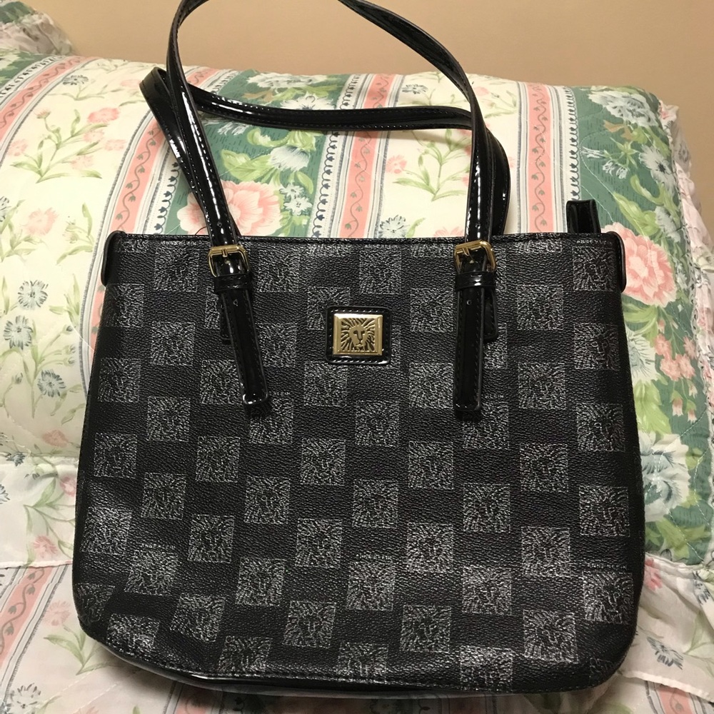 Handbag